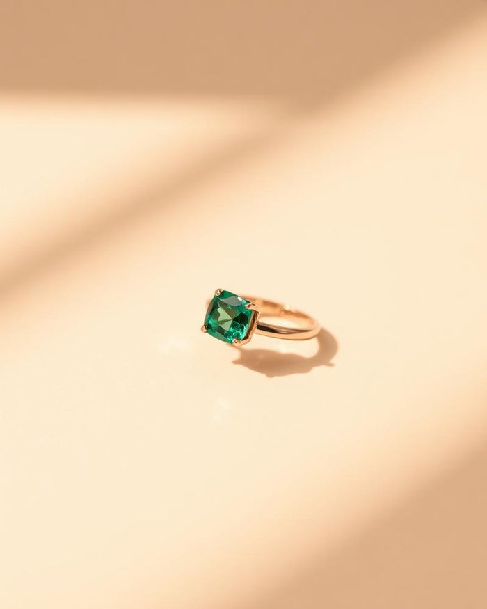 Verdant Emerald Ring